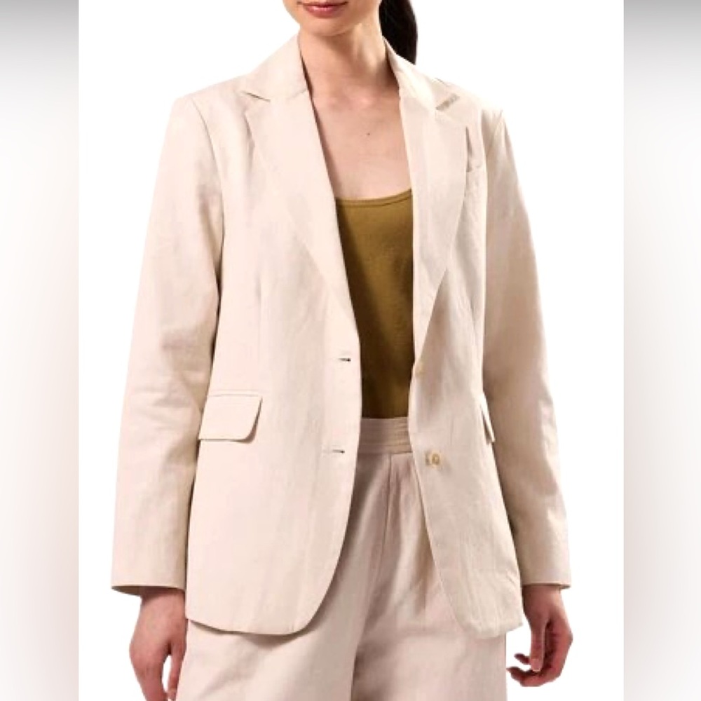 Amour Vert Cream Cotton Linen Blazer with Notched Lapels